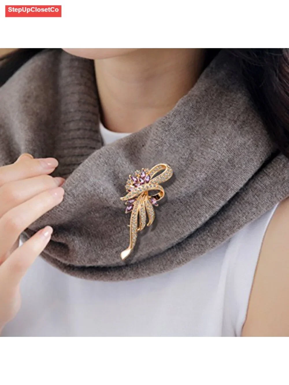 Vintage Style Created Crystal Flower Brooch Pin for Women Jackets Scarves Hats